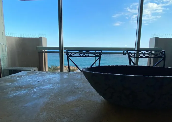 Le Bahia
